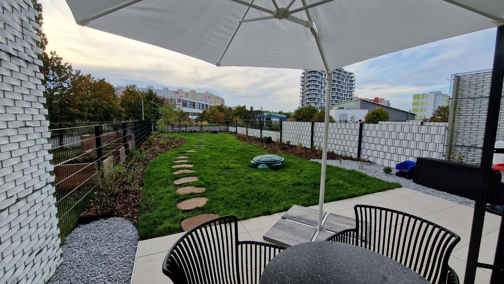 Beta Home - Garage, Air Condition, Garden, At Metro Praga Exterior foto